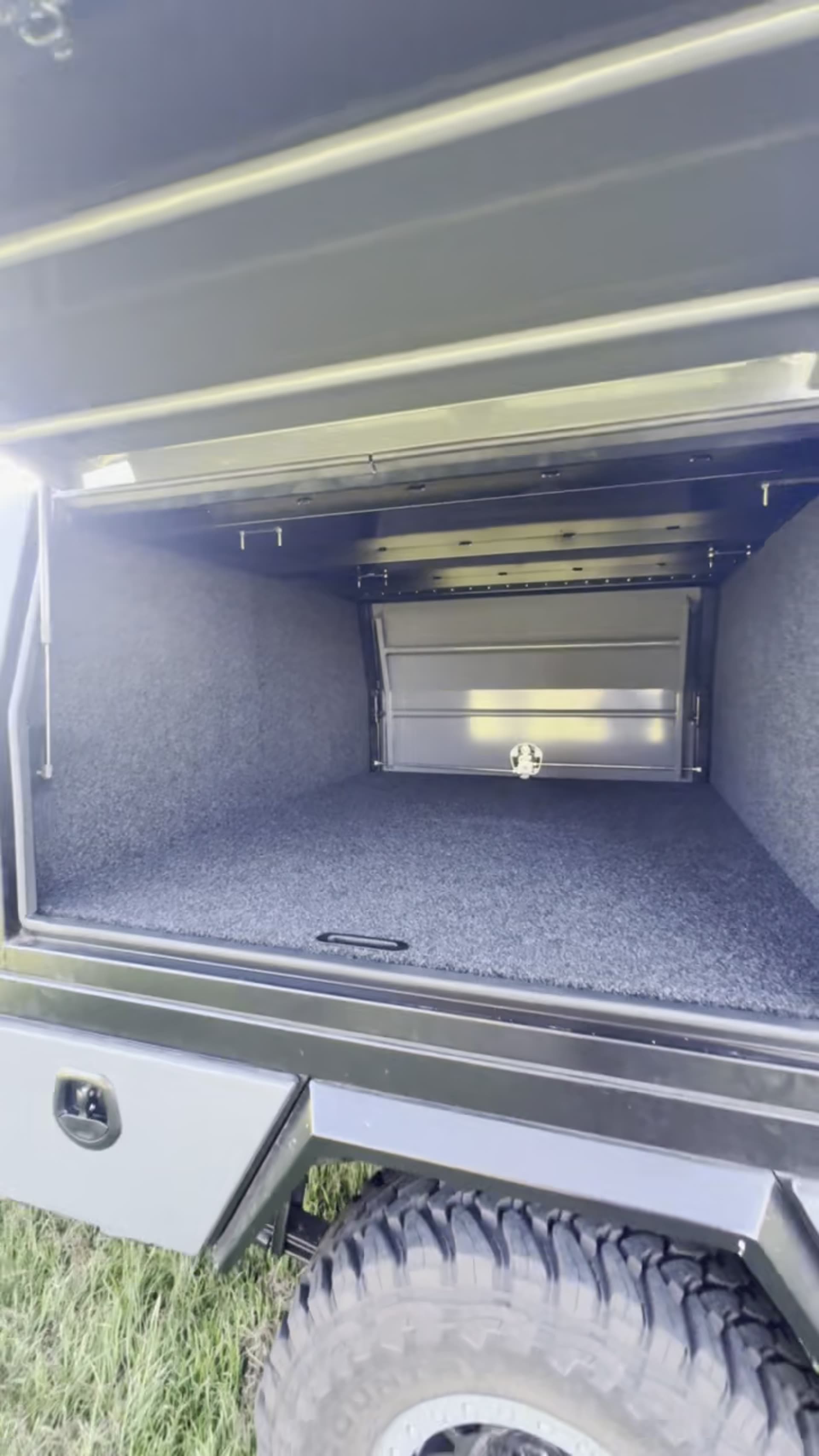 79 Series canopy build, drawers out