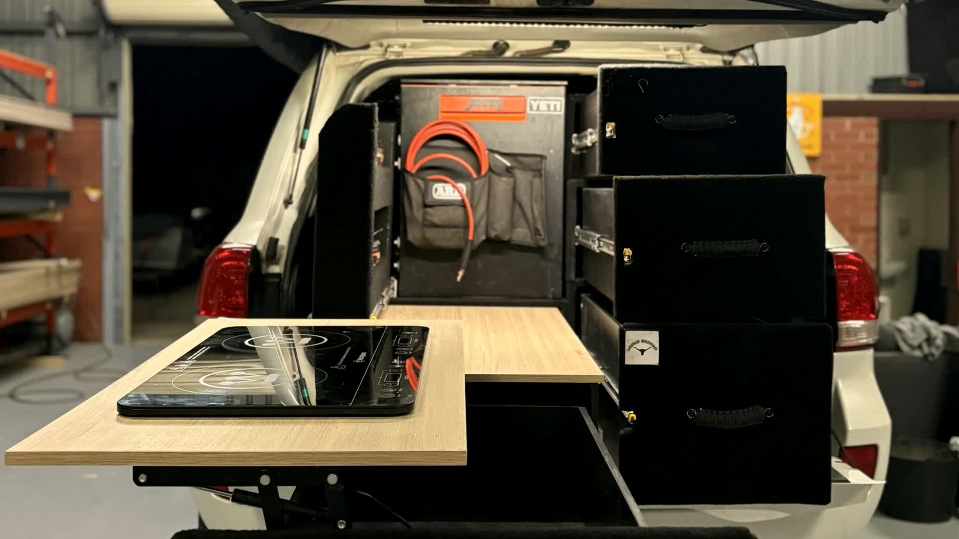 LandCruiser 200 touring kitchen